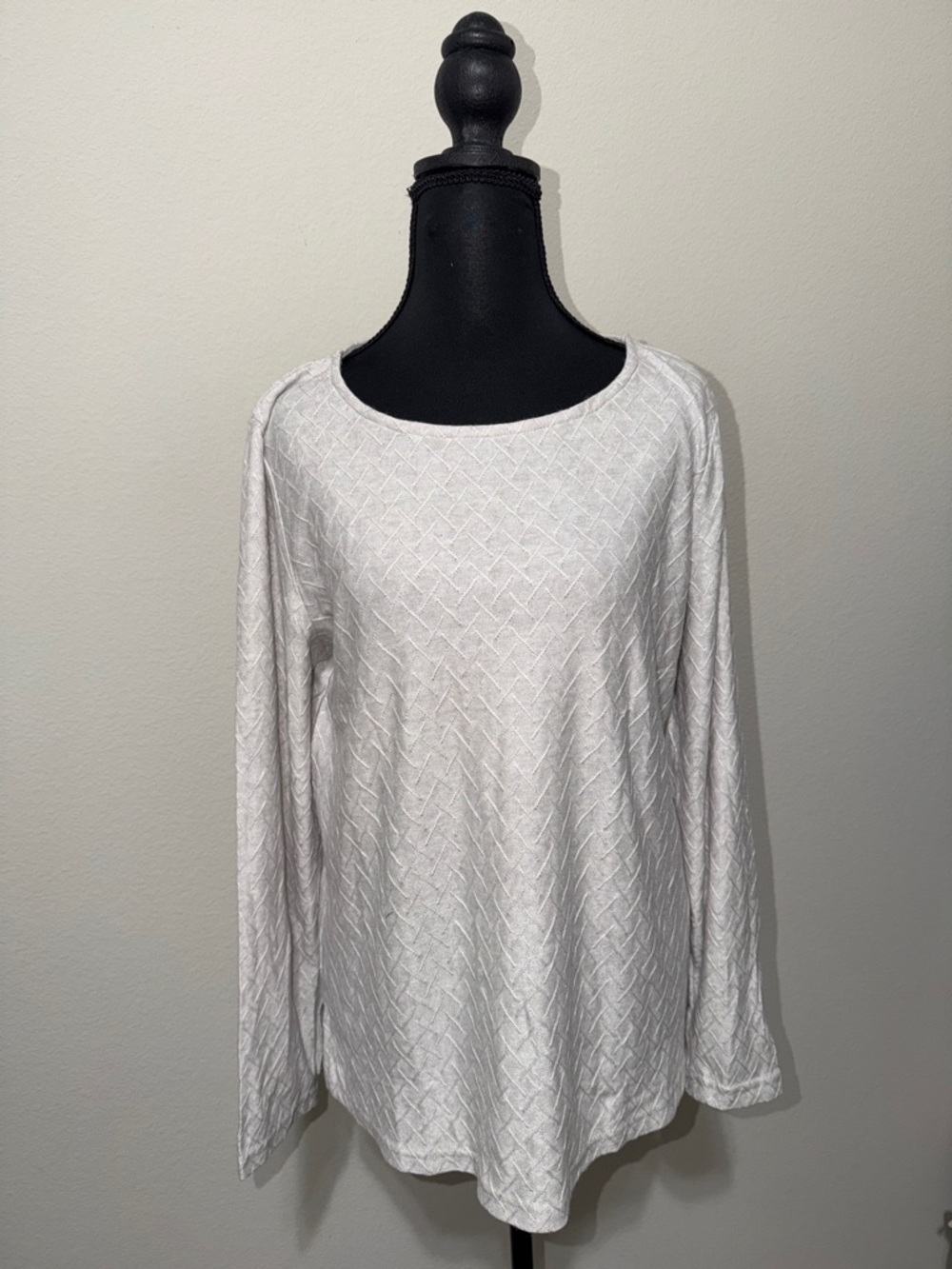 Mario Serrani White Textured Long-Sleeve Top E12